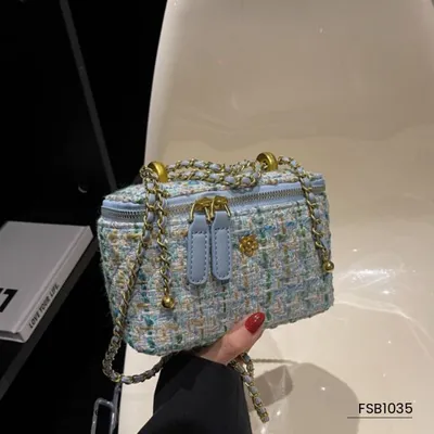 Clover Chic Women’s Shoulder Bag